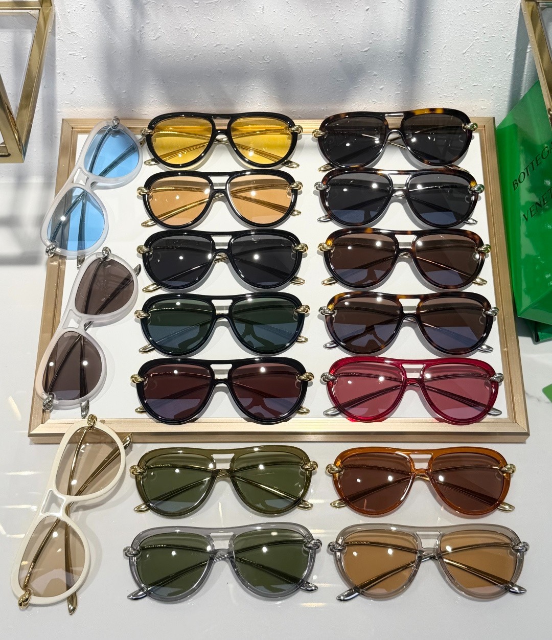 Bottega Veneta BV1418S Sunglasses SIZE：58口15-145
