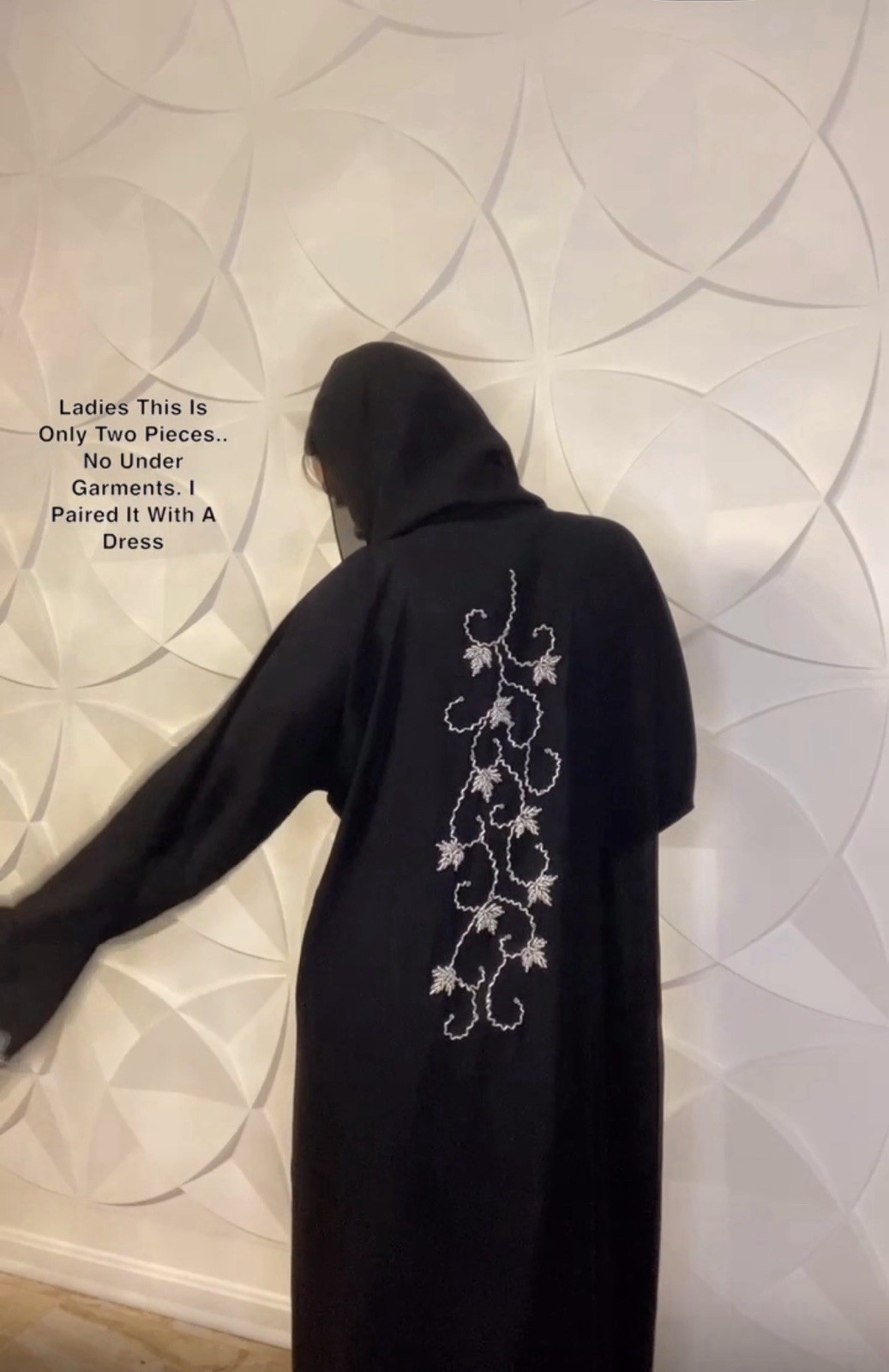 Modest Abaya Dress Open Front Black Size 58 in length Lightweight Elegant
