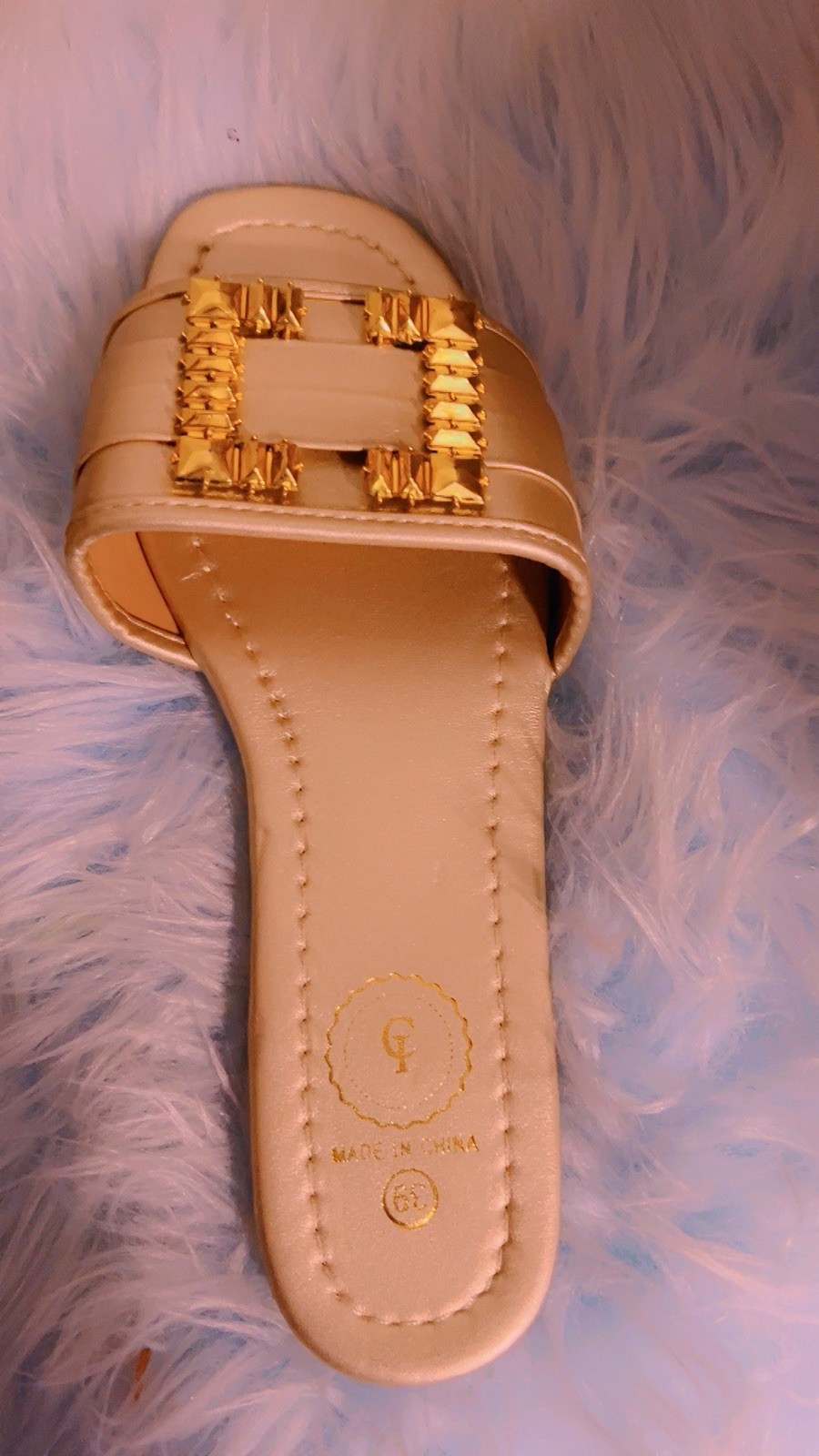 Good Shoes for Women’s Various Color Available In Various Sizes 38/40/ 37/ 39/