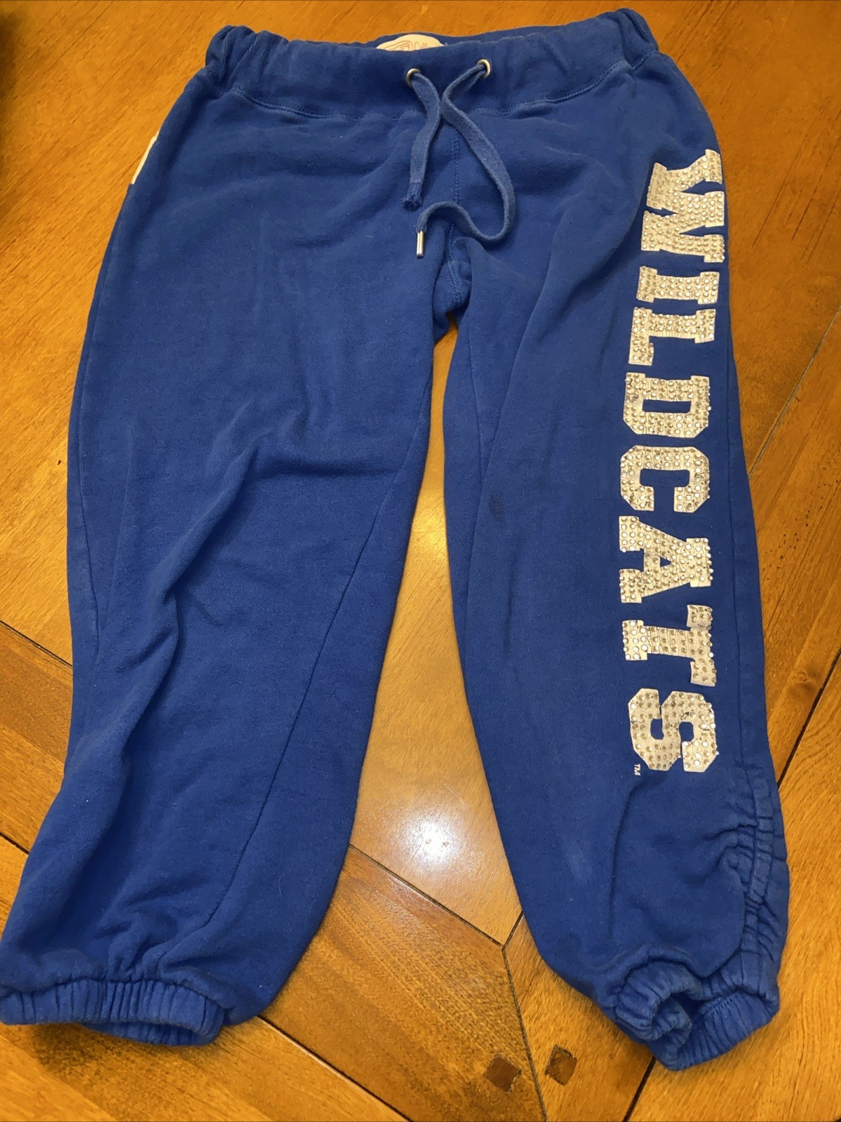 E5 College Classics Women’s Kentucky UK Wildcat Capri Sweatpants, Bling Small