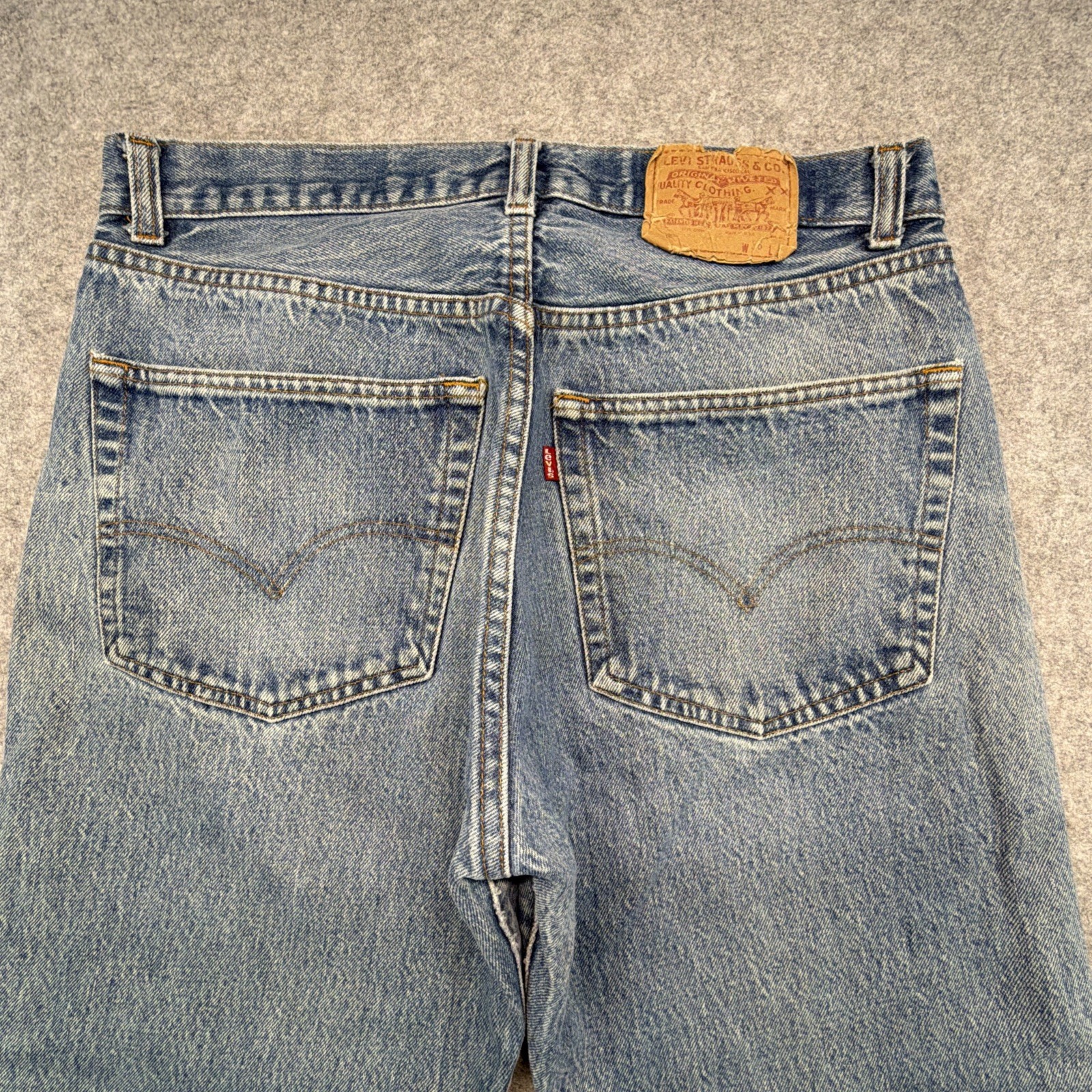 Vintage Levis 501xx Jeans Mens 35×33 (Fits 32×29) Made in USA Button Fly