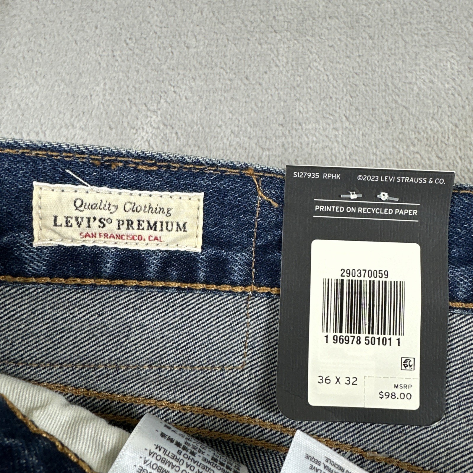 Levi’s 568 Premium Jeans Men’s Size 36×32 Loose Straight Blue Denim Cotton