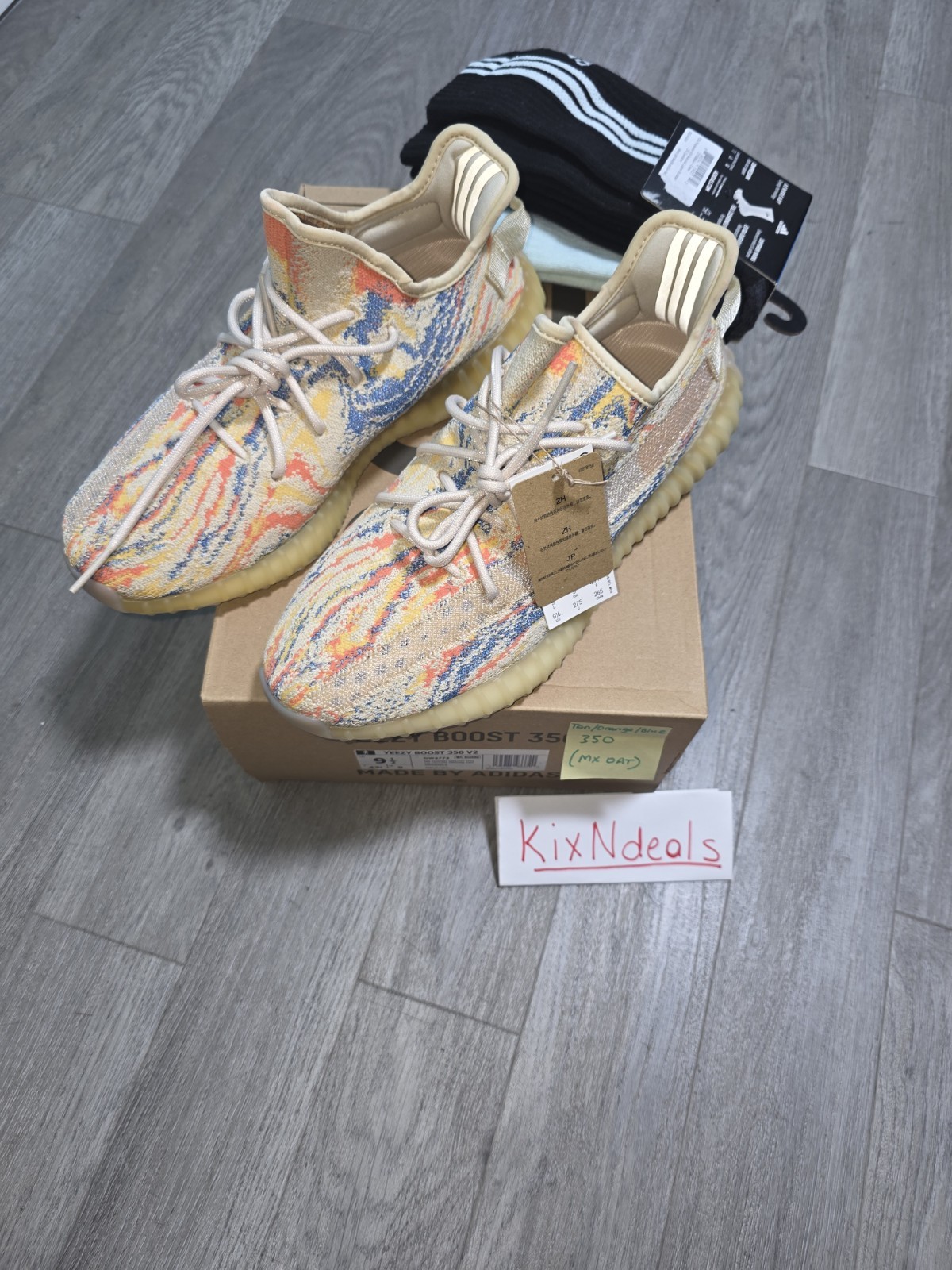 Authentic NIB adidas Yeezy Boost 350 V2 Low MX Oat GW3773 sz 9.5 PLUS FREE GIFT