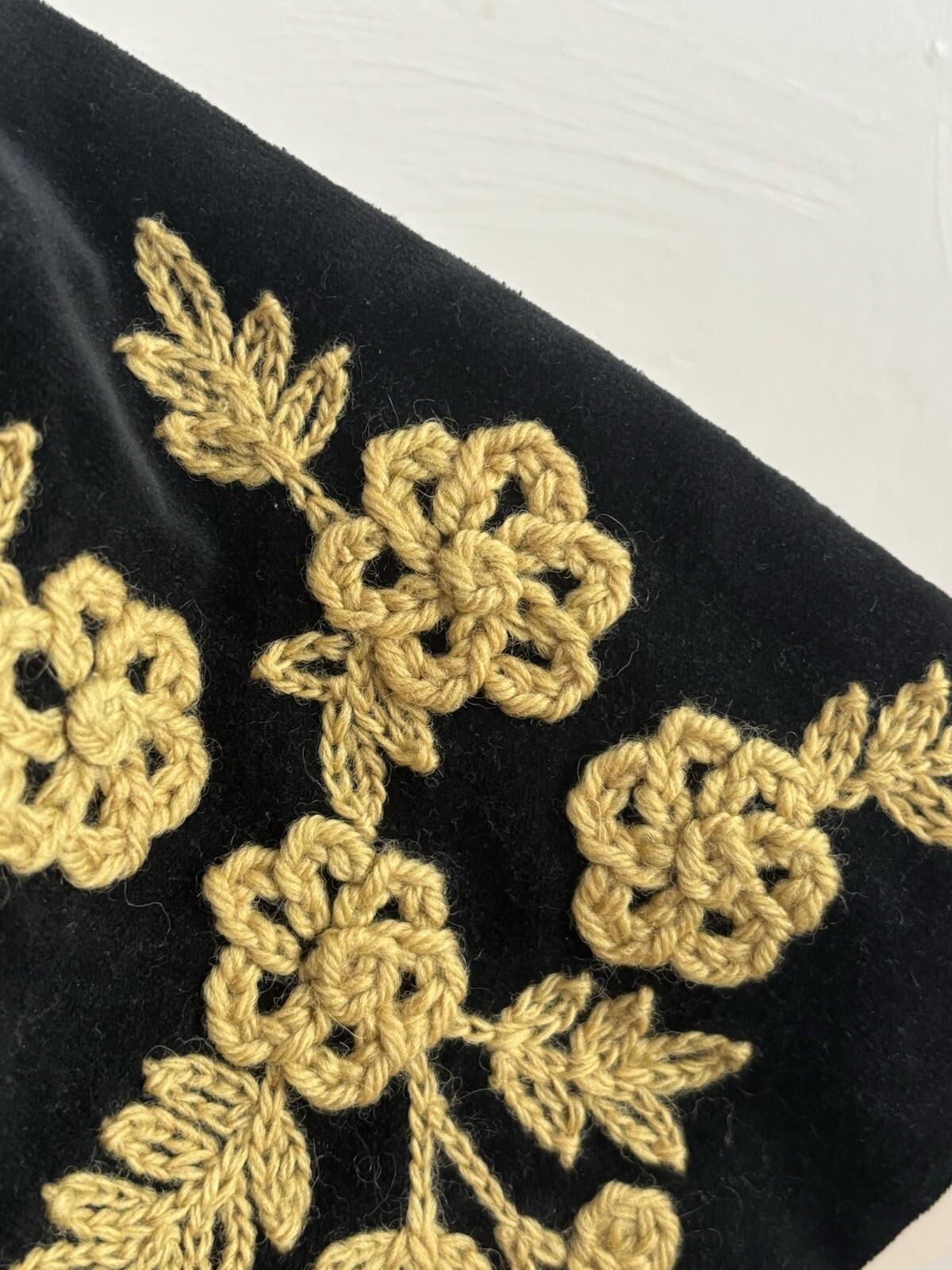 Megan Park England Black Velvet Crocheted Floral Scarf 60″x 6.25″ Made In India!
