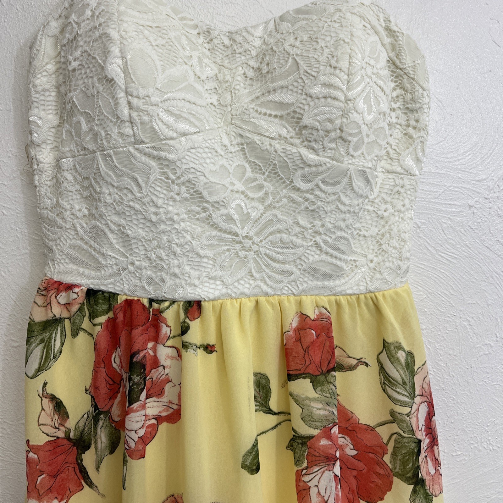 A.U.W. Sundress Size L Yellow Pink Floral Adjustable Strap Built In Bra Hi-Low