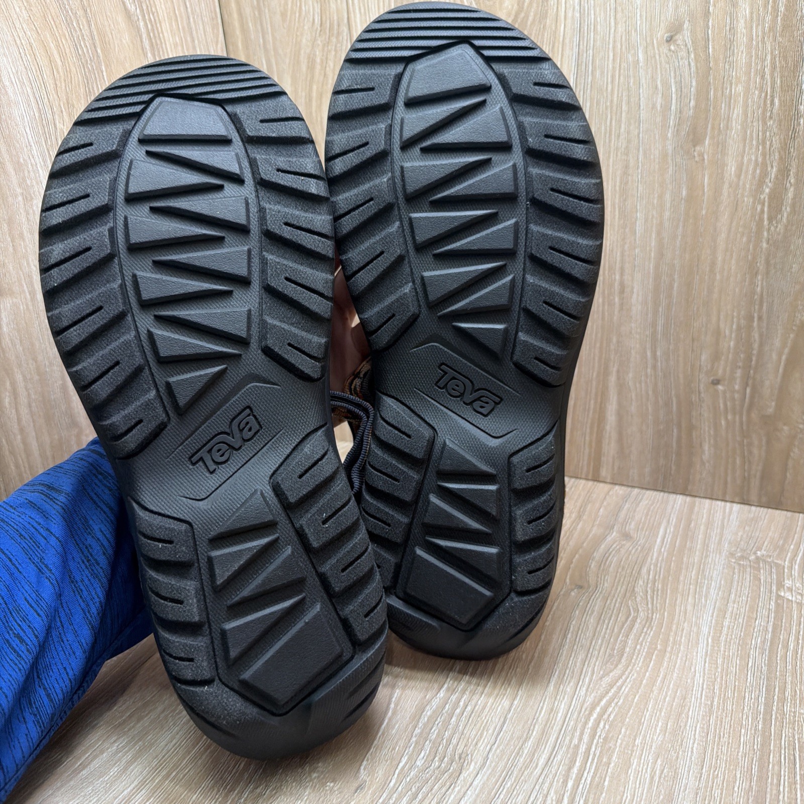 Teva Hurricane XLT 2 Mesh Black Brown Sandals Men’s Size 11 New Hiking Outdoors