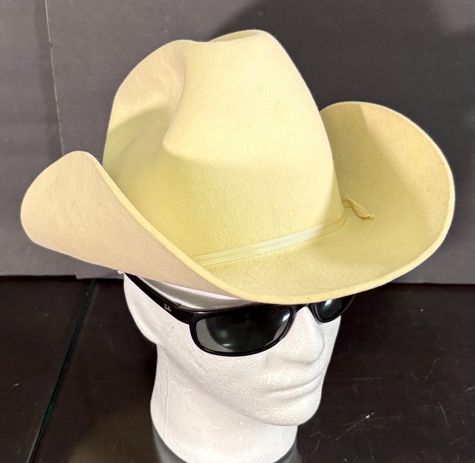 Vtg Bailey 25X Beaver 6 7/8 Quarter Horse Cowboy Hat 3-1/2″ Brim Feather White