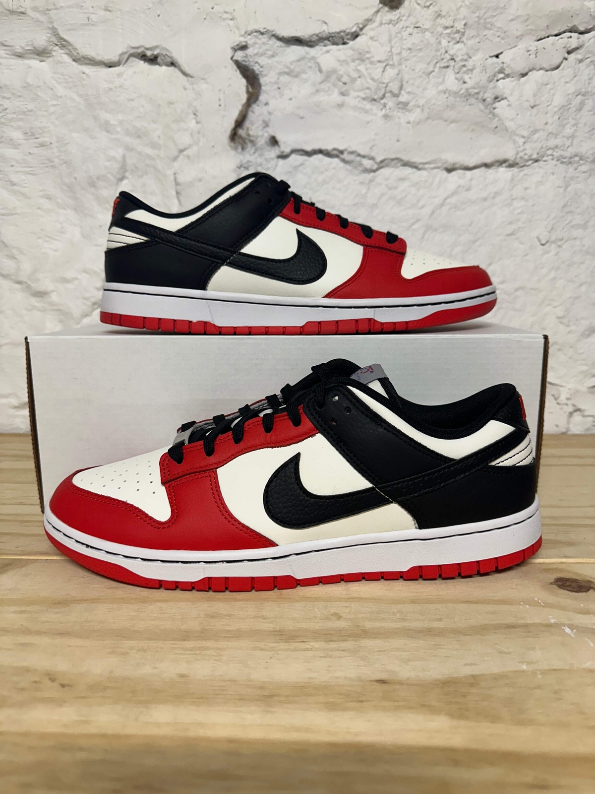 Nike Dunk Low NBA 75th Anniversary Chicago Size 10 Pre-owned Sneakers DD3363-100