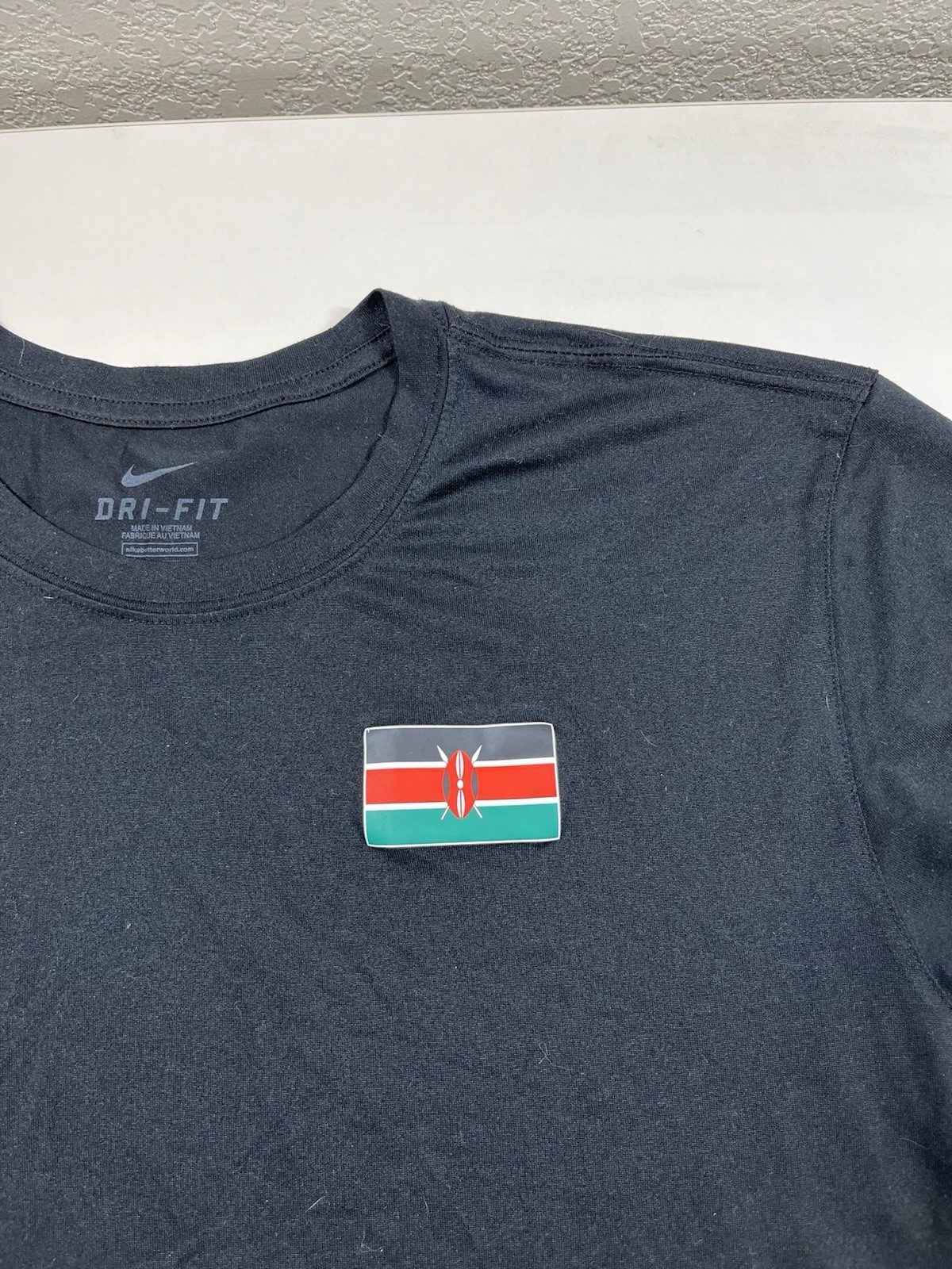 Black Nike Dri-Fit Kenya Flag Long Sleeve Shirt Men’s L Large