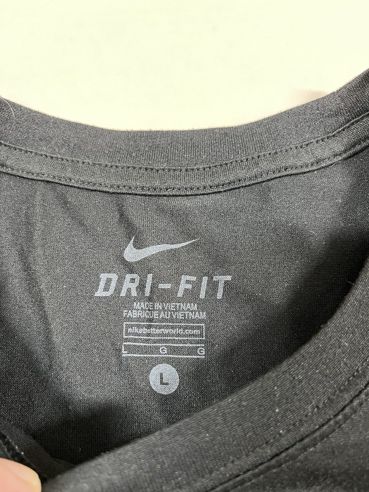 Black Nike Dri-Fit Kenya Flag Long Sleeve Shirt Men’s L Large