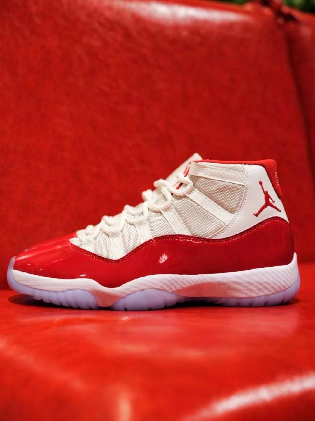 CT8012-116 Men’s Basketball Sneakers Air Jordan 11 Retro Cherry