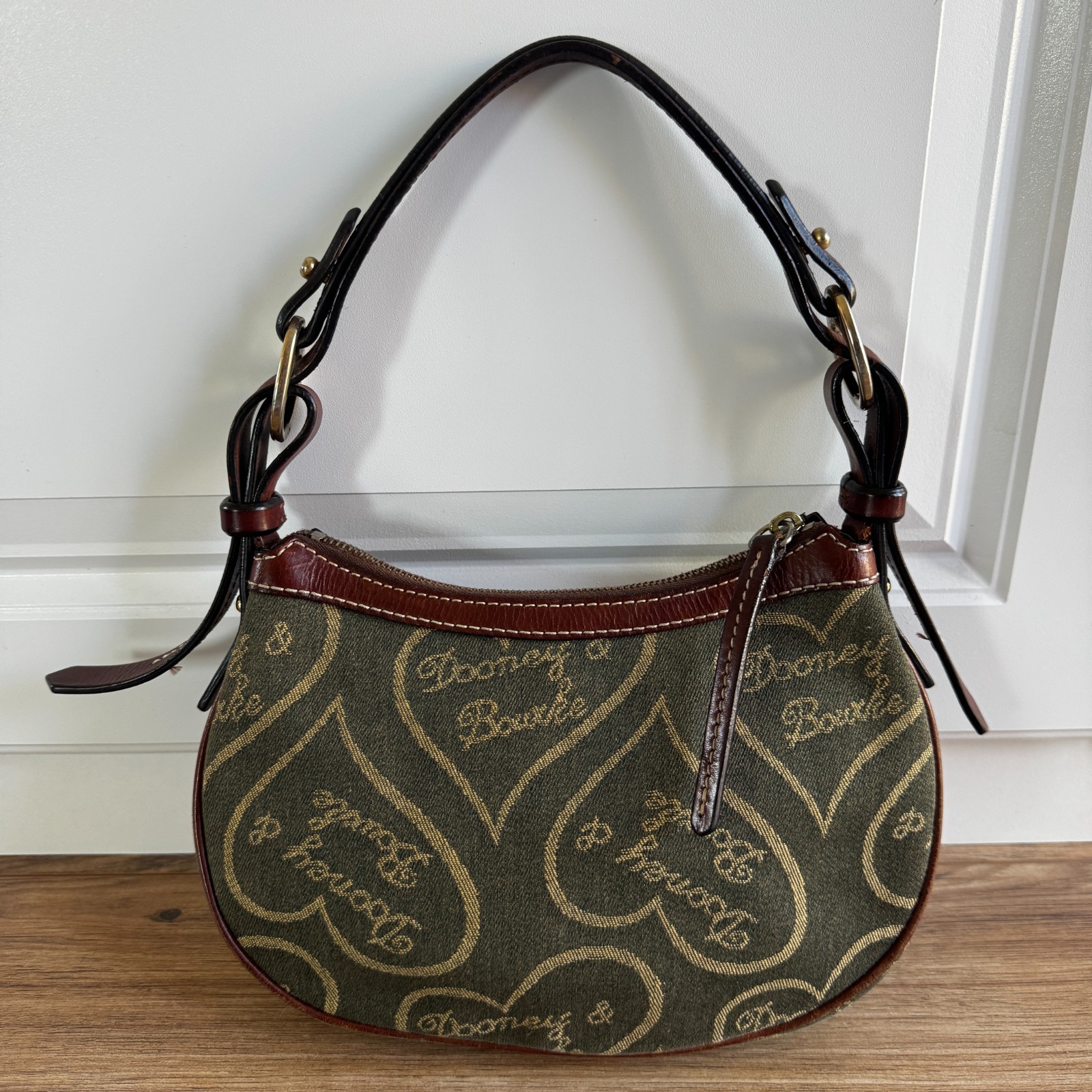 Vintage Y2K Dooney & Bourke Small Shoulder Bag Hearts All Over Print Logo Purse