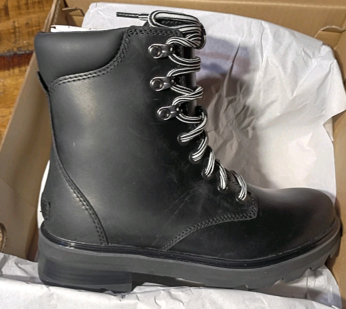 Sorel Womens Lennox Lace STKD Waterproof Boots Lug Sole Factory Fresh Box Sz 8.5