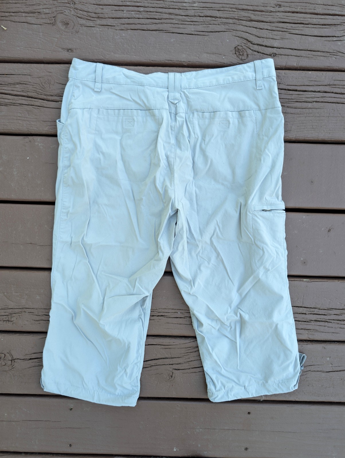 Eddie Bauer Rainier Active Capri Hiking Pants Light Gray Women’s Size 10