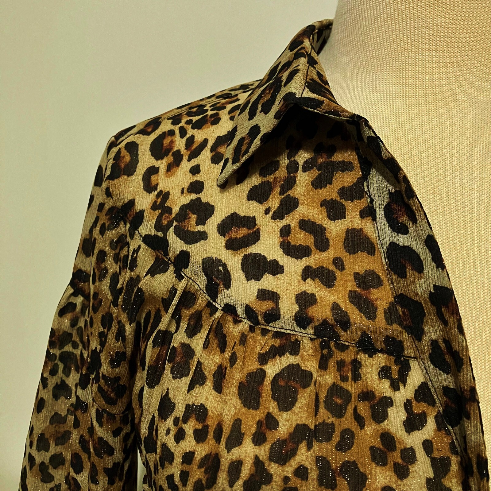 Soaked In Luxury Blouse Leopard Top Long Sleeve Button Down Animal Print Med New