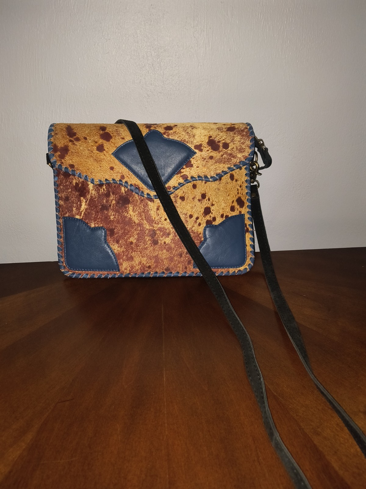 American Darling Women’s Animal Print Black Crossbody Zip Bag, Detachable Strap