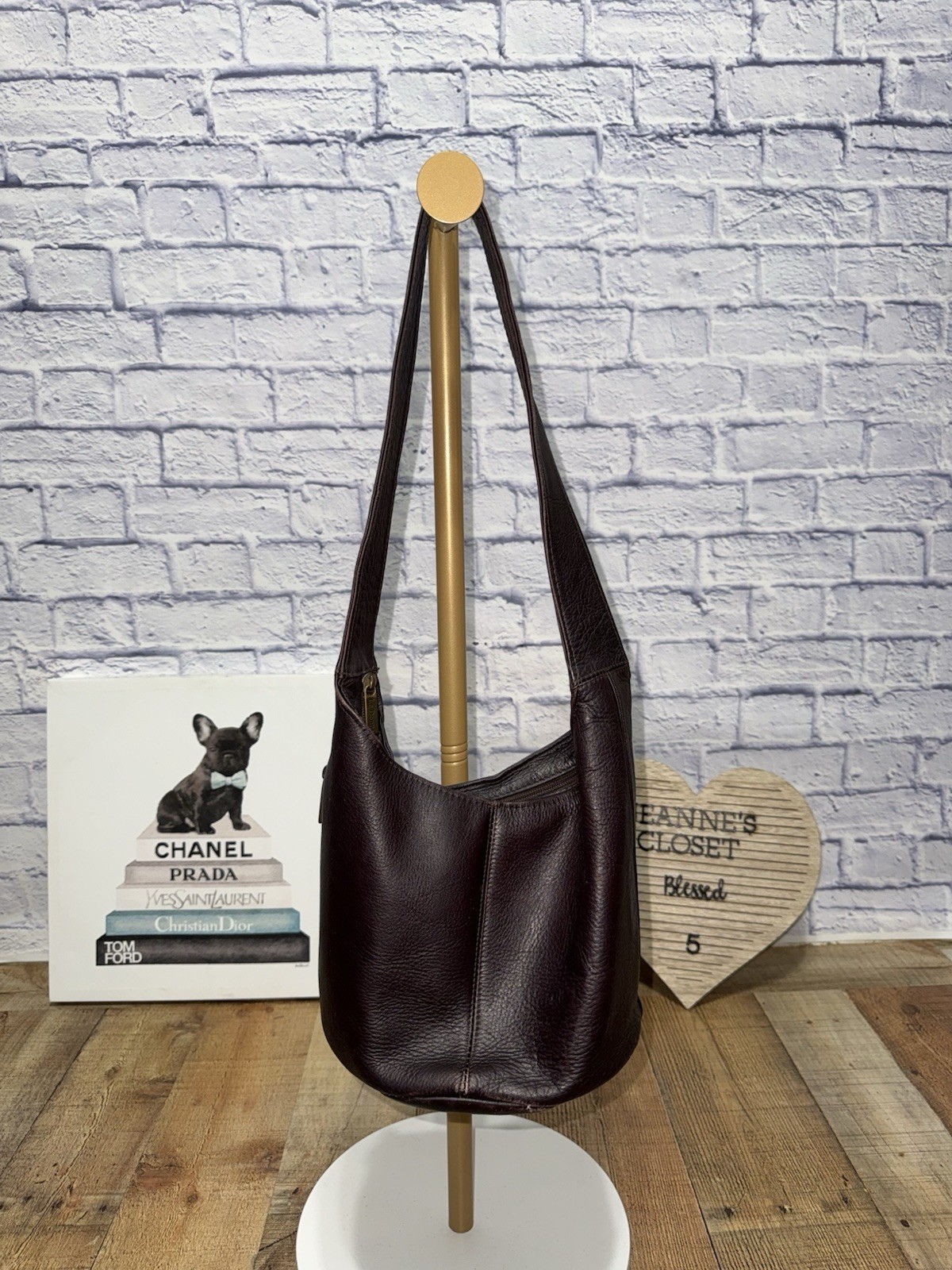 Le Donne Leather Single Strap Brown Shoulder Bag Side Zip Pocket