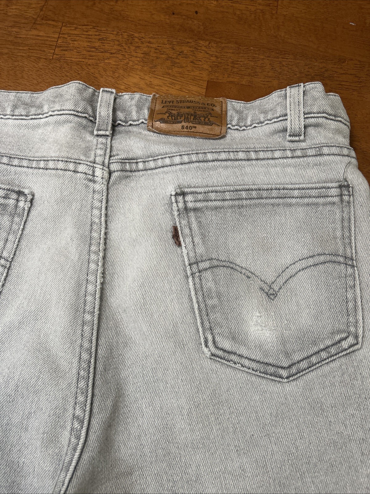 Vintage Levi’s 540 Jeans Men’s Size 36×30 Gray Flex Denim Brown Tab 90s