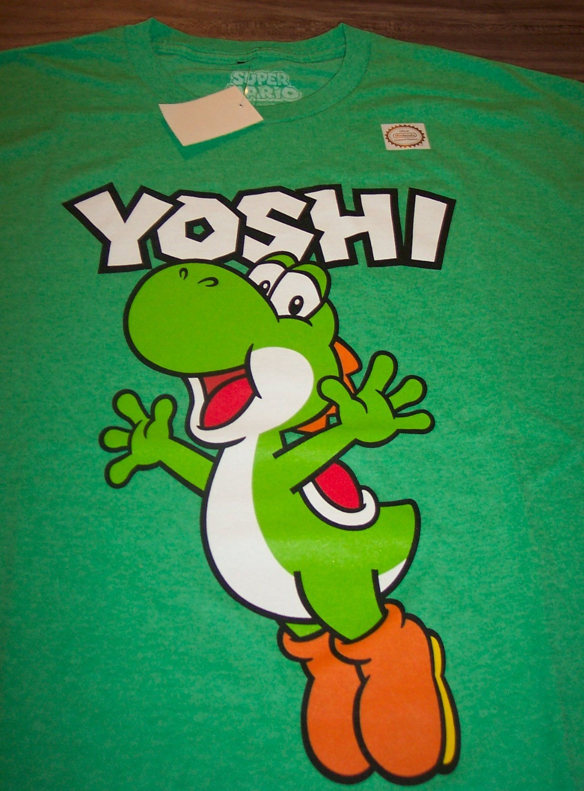 Nintendo Super Mario Bros. YOSHI T-Shirt Mens LARGE NEW w/ TAG