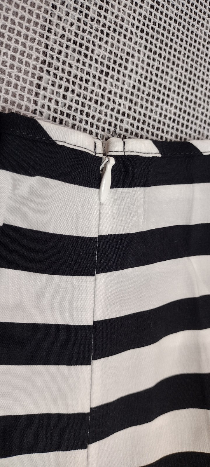 BB Dakota Black & White Stripes Dress Striped Emo Euro 30 USA 8 Waist 28 inches