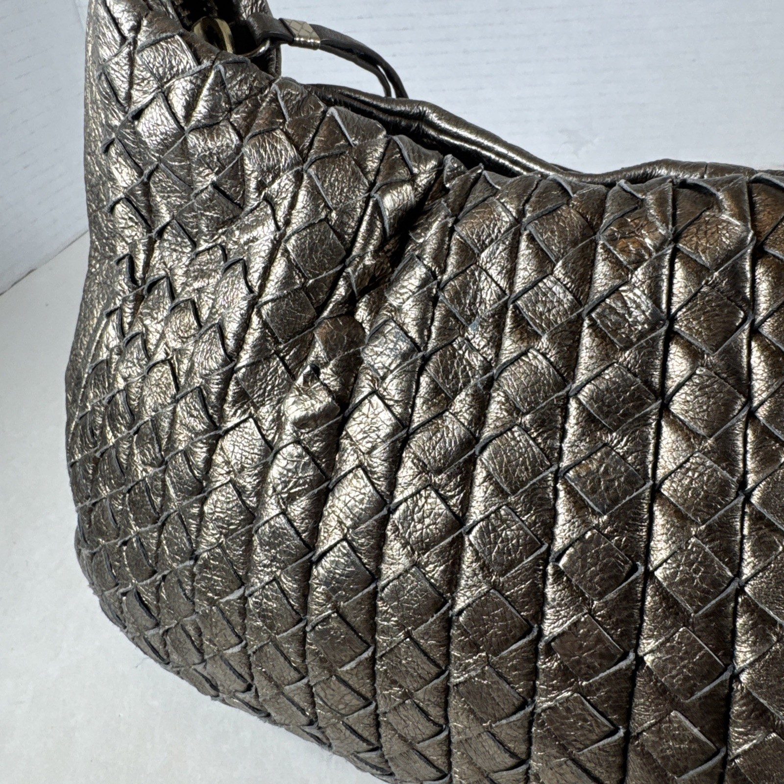 Elliott Lucca Purse Shoulder Bag Vibrant Gold Woven Leather Hobo Y2K Casual