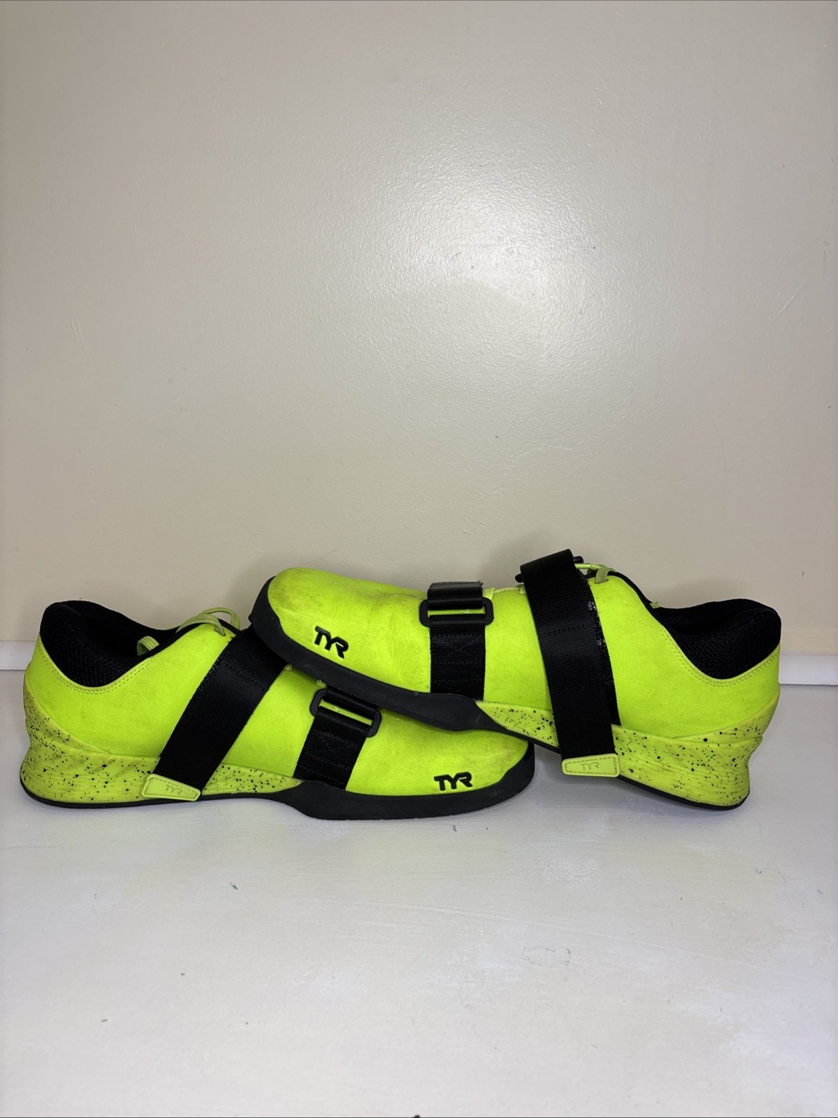 TYR L-1 Lifter Weightlifting Shoes Men’s Size 11 Neon Yellow Used