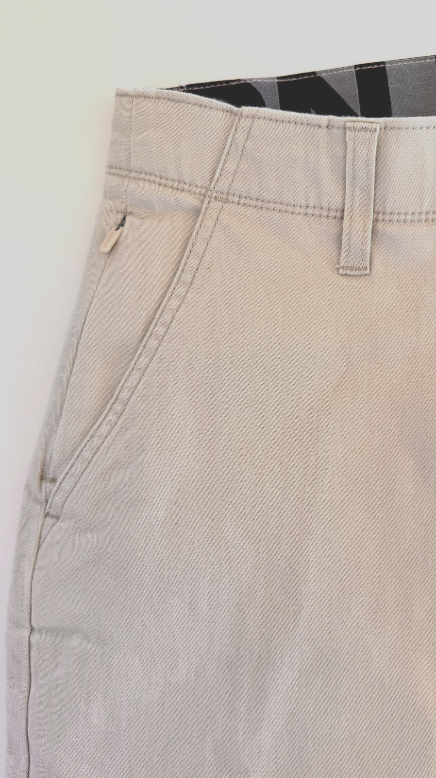 IRON CO Men’s Stretch Shorts (SIZE 33) Flex Waist Flat Front STONE TILE New Tag!