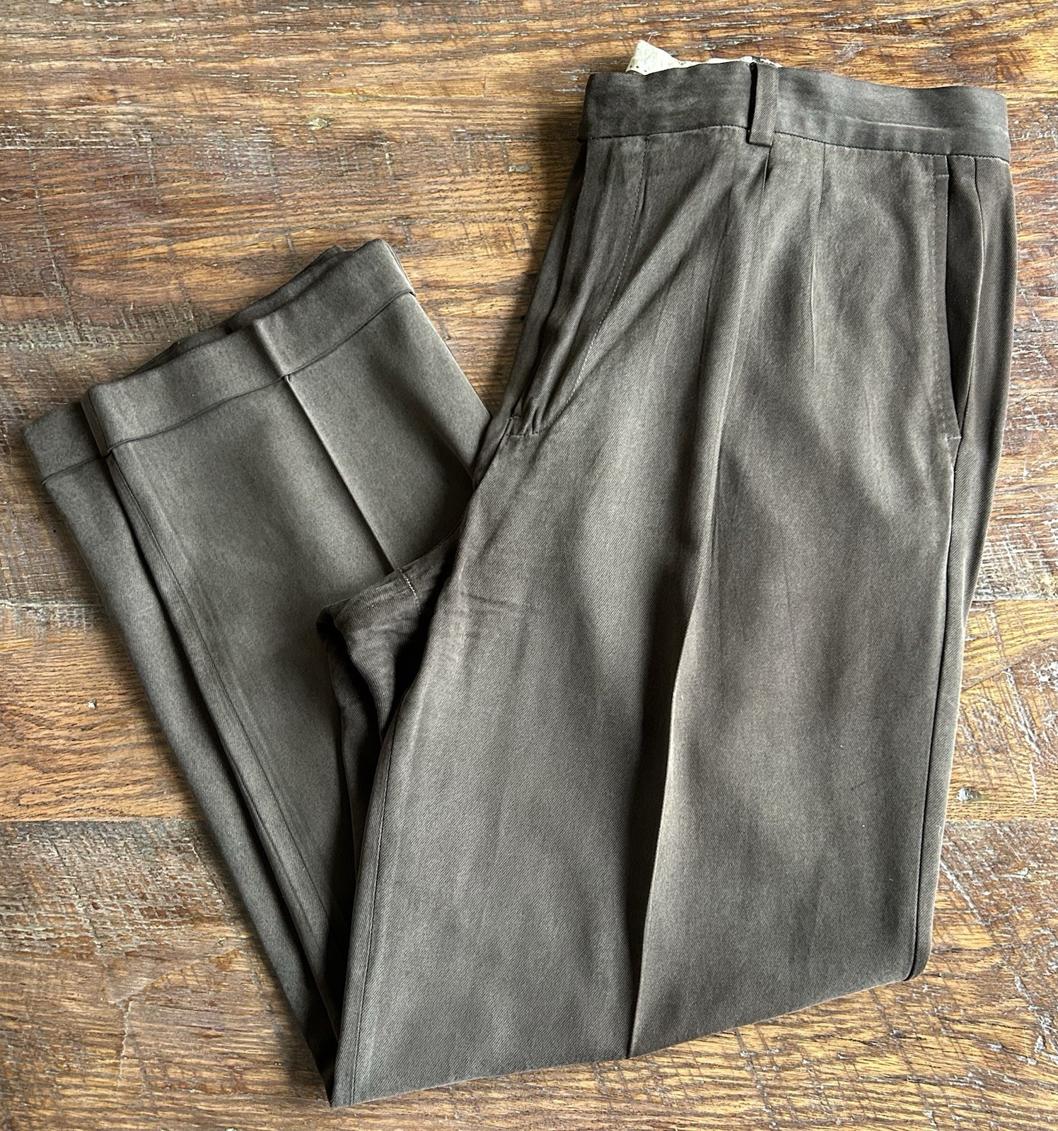 Tommy Bahama Pants Mens 36 Brown Silk Rayon From Bamboo Pleated Dress Trousers