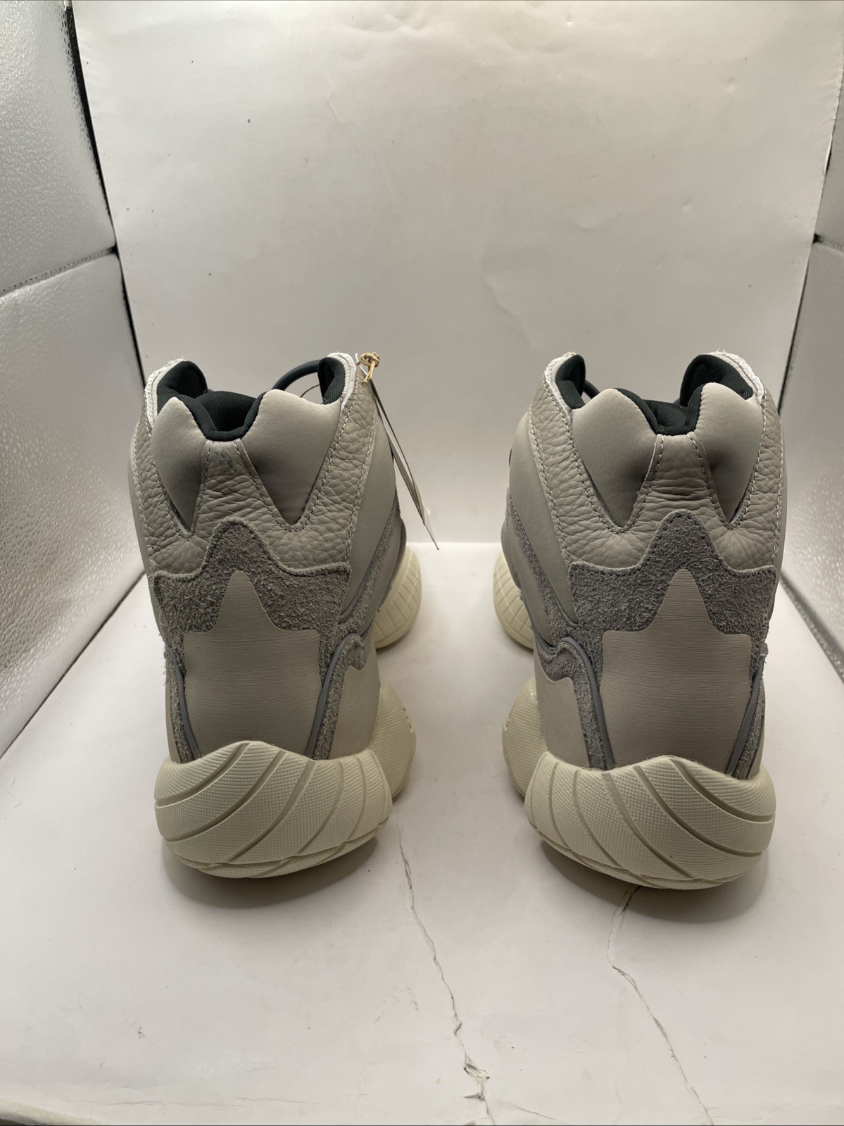 Size 10.5 – adidas Yeezy 500 High Mist Stone