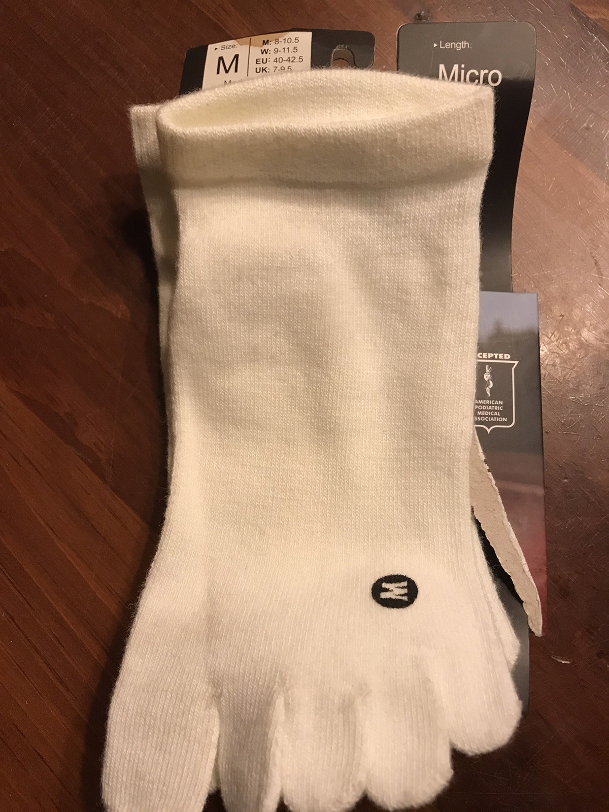 INJINJI Toe Socks Micro-Crew Medium NuBamboo Yoga M(8-10.5) W(9-11.5) White New