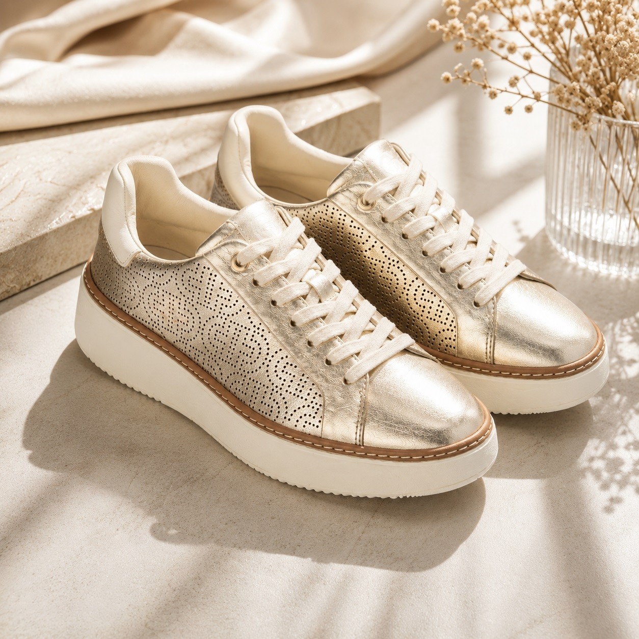 Cole Haan GrandPro Women’s Sneakers Size 7B Metallic Gold Leather Platform Shoes
