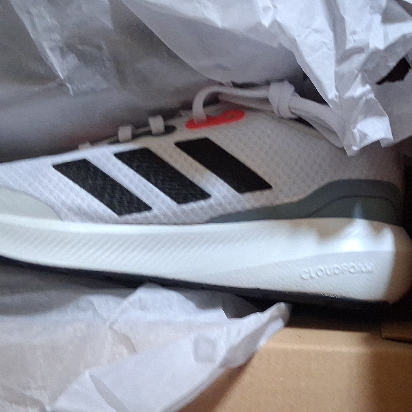 adidas Teens Low Top Athletic Sneaker Lace Up White/Black/Red New w/ Box