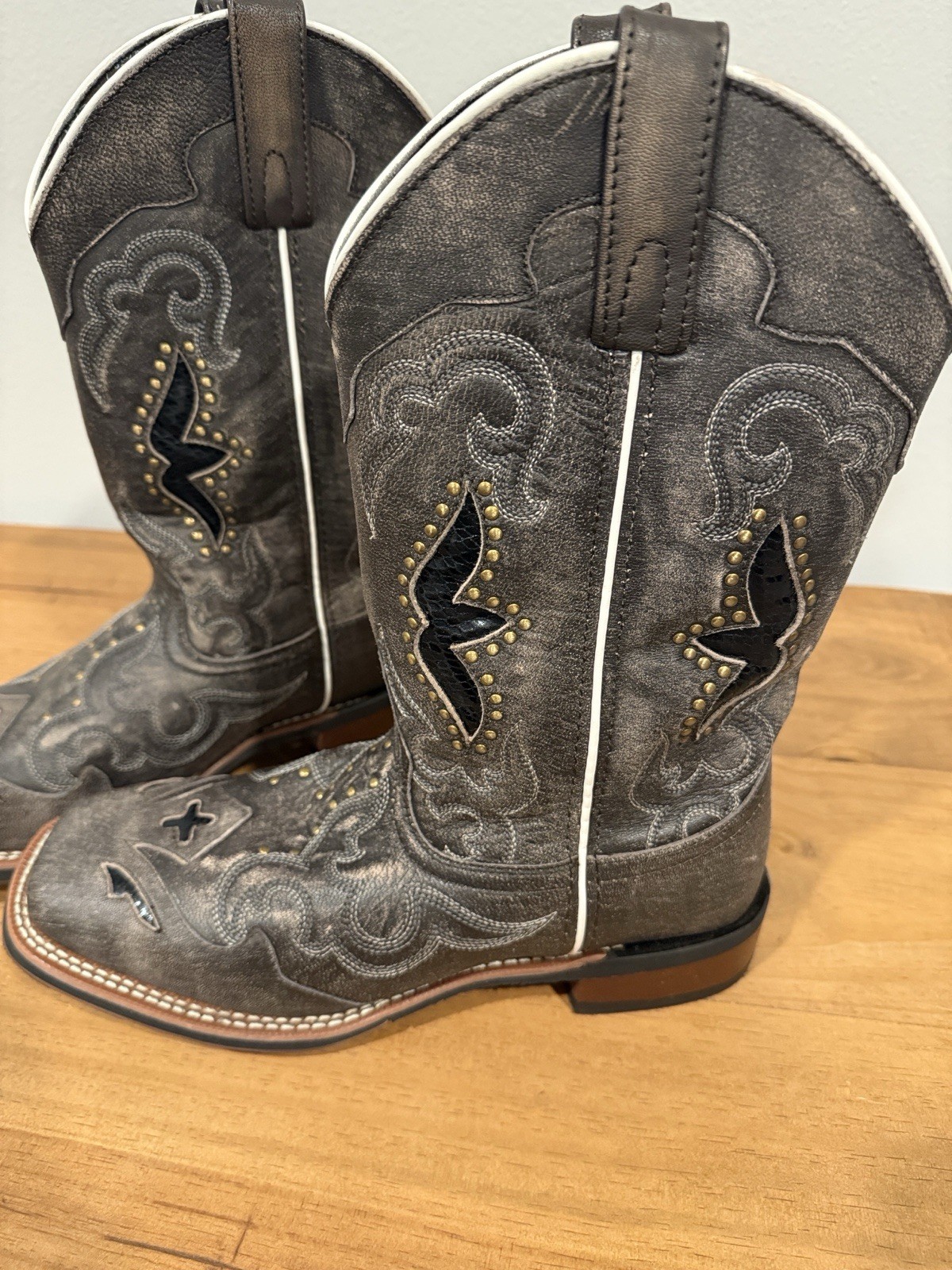 Laredo LA5660 Women’s Gray Leather Western Square Toe Mid-Calf Boots 9.5 B