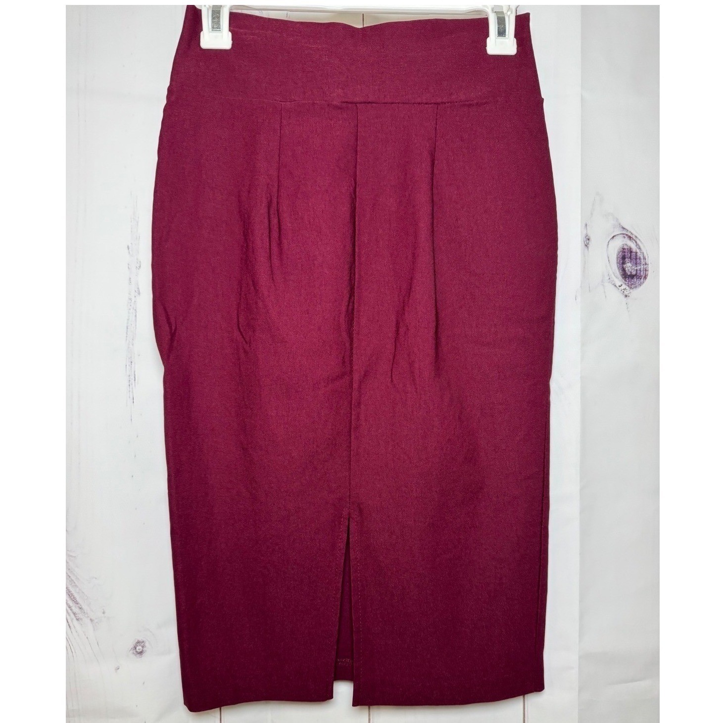 Burgandy Pencil Skirt / Size Medium / Sku0037