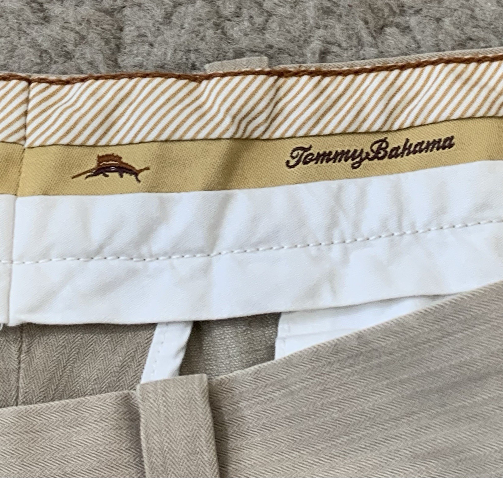 Tommy Bahama Pants Mens 36×34 Silk Rayon From Bamboo Pleated Dress Trousers Tan