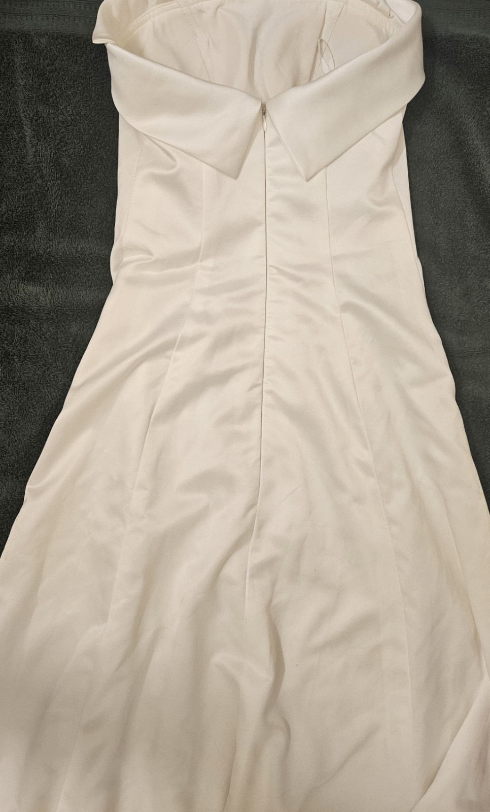 Elegant Satin Strapless A-line Wedding Dress Minimalist Bridal Gown