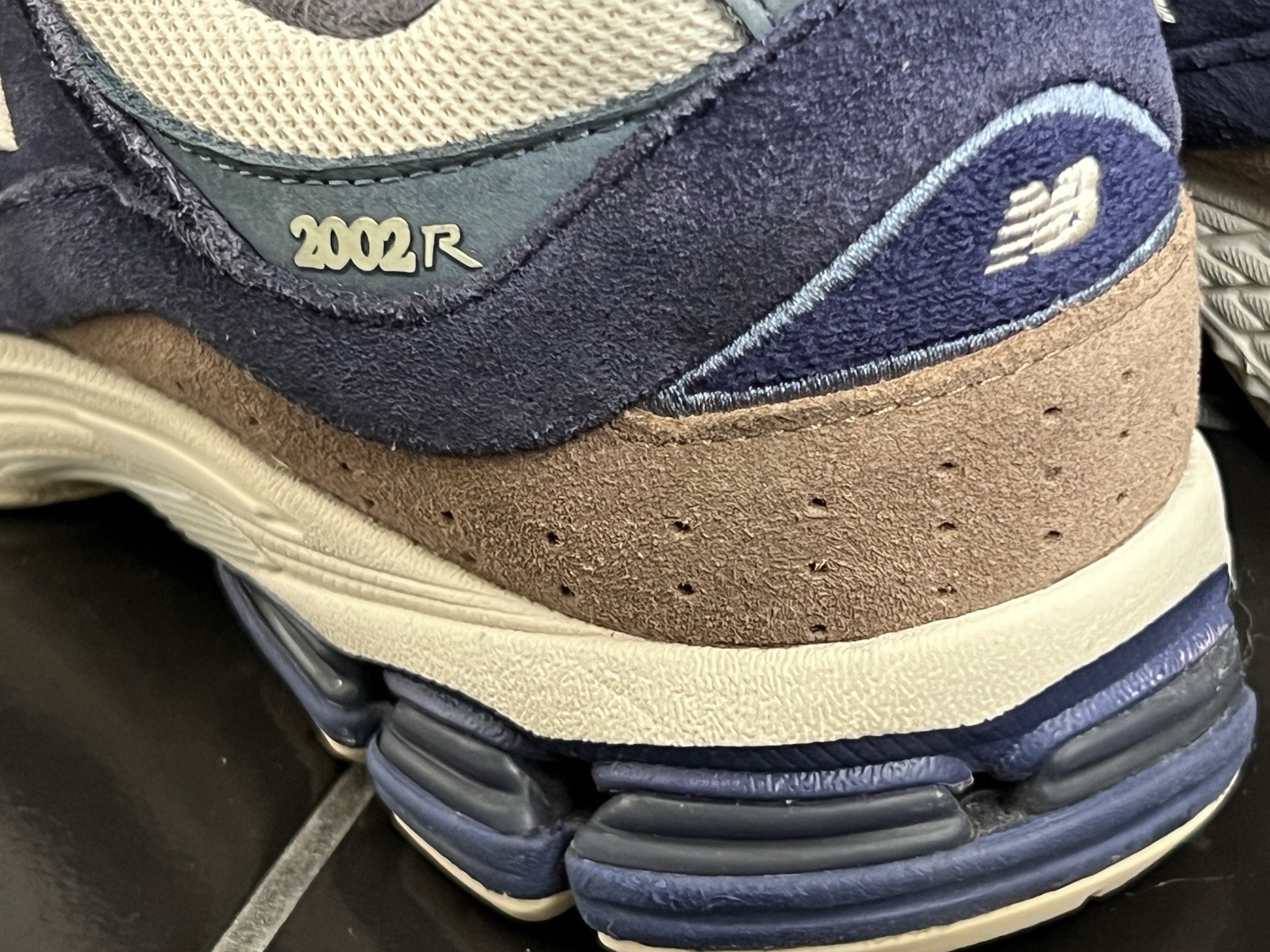 New Balance 2002R Night Tide Blue Team Cream (M2002RG) Suede Shoes Men’s 11.5