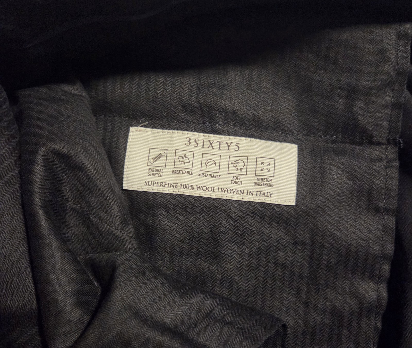 3Sixty5 Mens Black Wool Dress Pants Flat Front Tapered Stretch Waist 36R NWOT