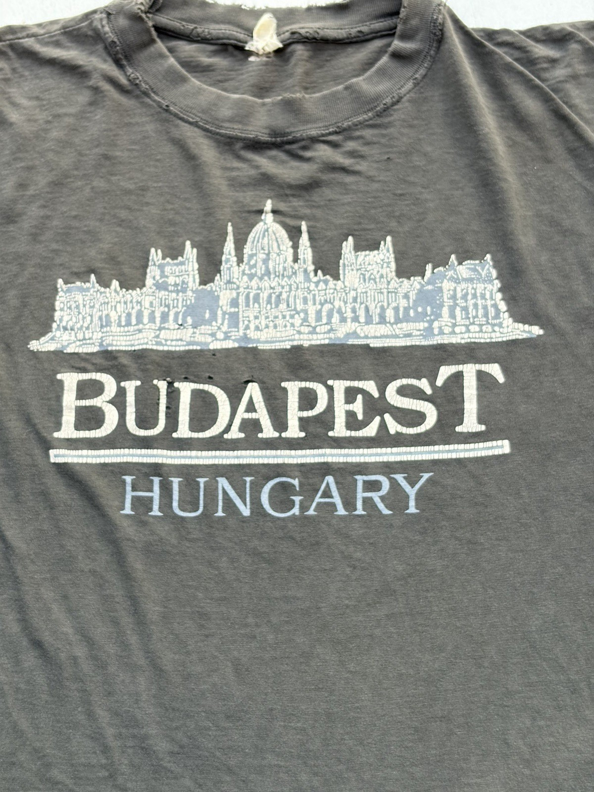 Men’s Vintage Budapest T-Shirt Black Spell-Out XL Hungary HOLES Thrashed Paper
