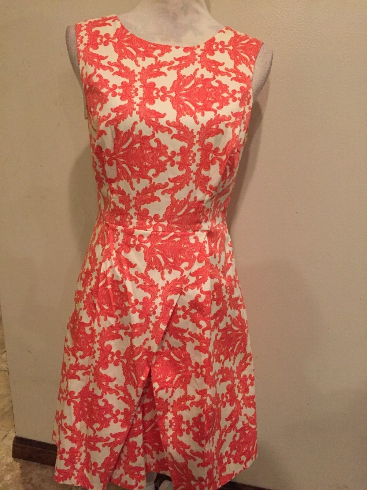 Love 21 Dress, Small, Sleeveless, Lined, V-back, Pleated skirt, Side Zipper