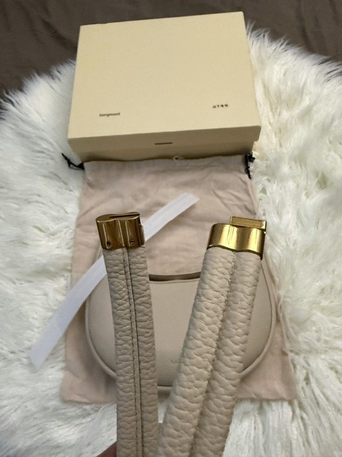 EUC SONGMONT LUNA BAG IVORY