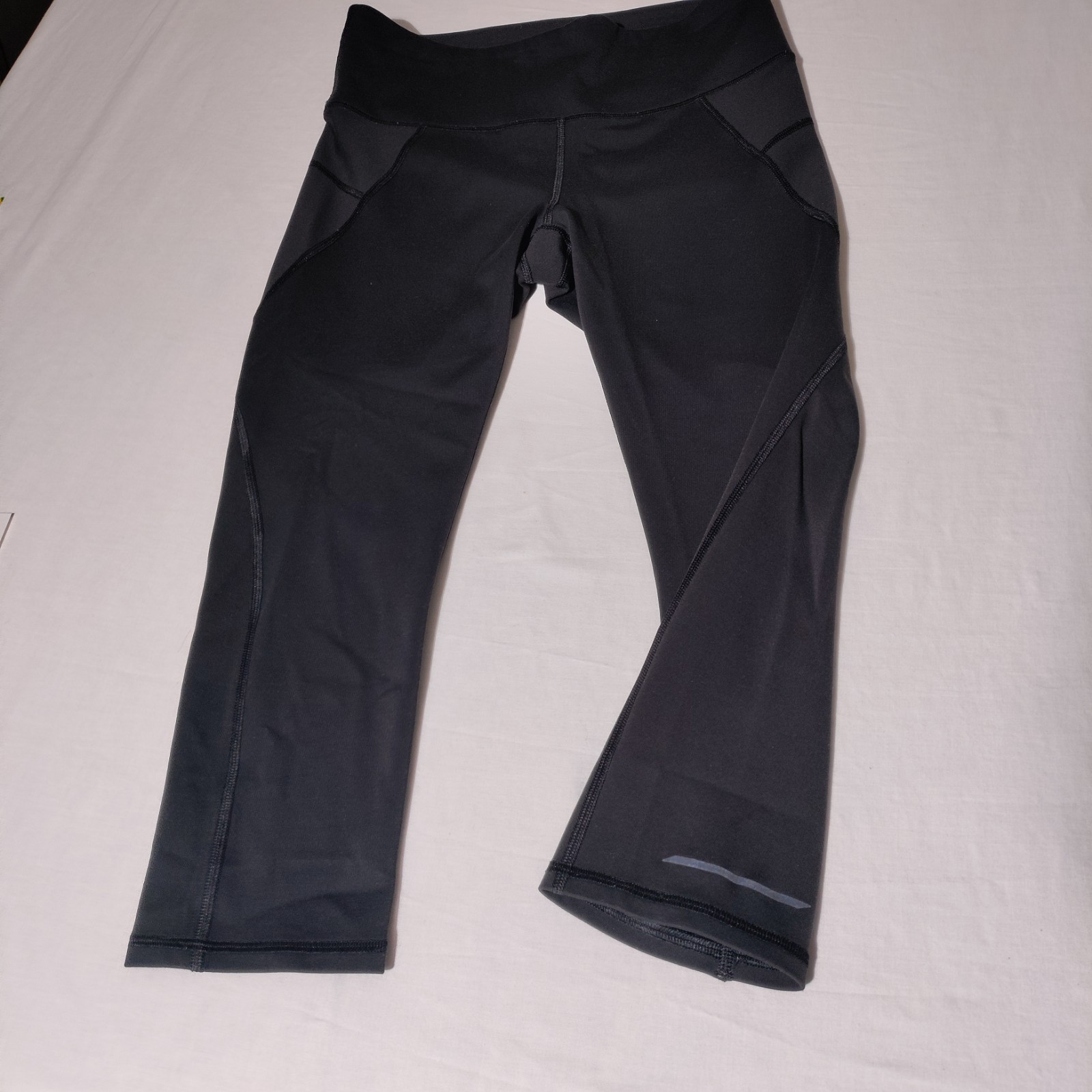 Athleta Stealth Capri Leggings Womens Black Pull On Pants Sz M (28″x20.5″)