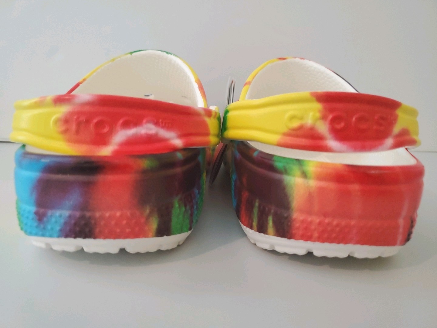 Crocs Unisex Classic Tie Dye Graphic Clog With White Inside US M7/ W8 EU 38-39 N