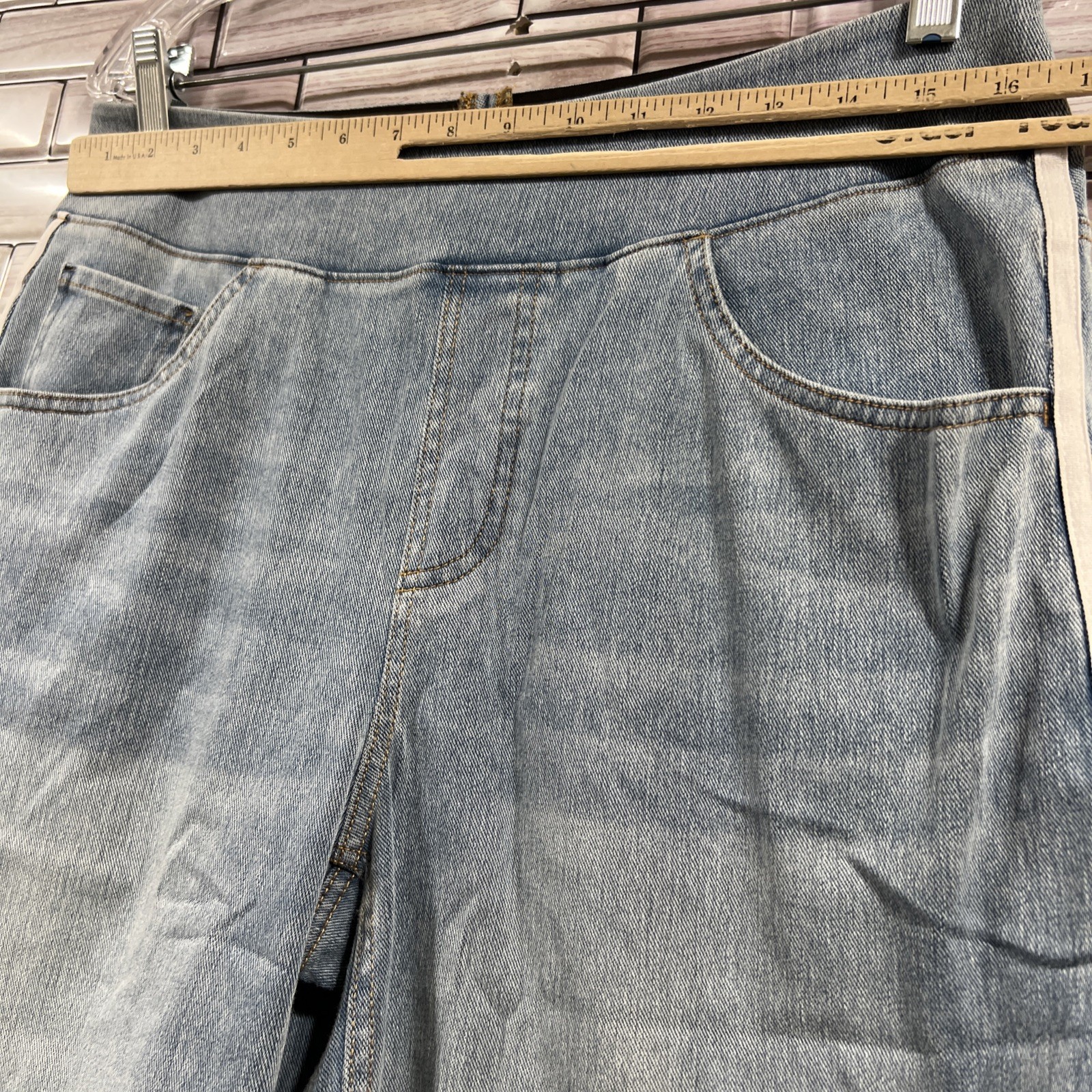 Halara womens L 12/14 shortsHigh Waisted Relaxed Denim Bermuda Malbu Blue NWT
