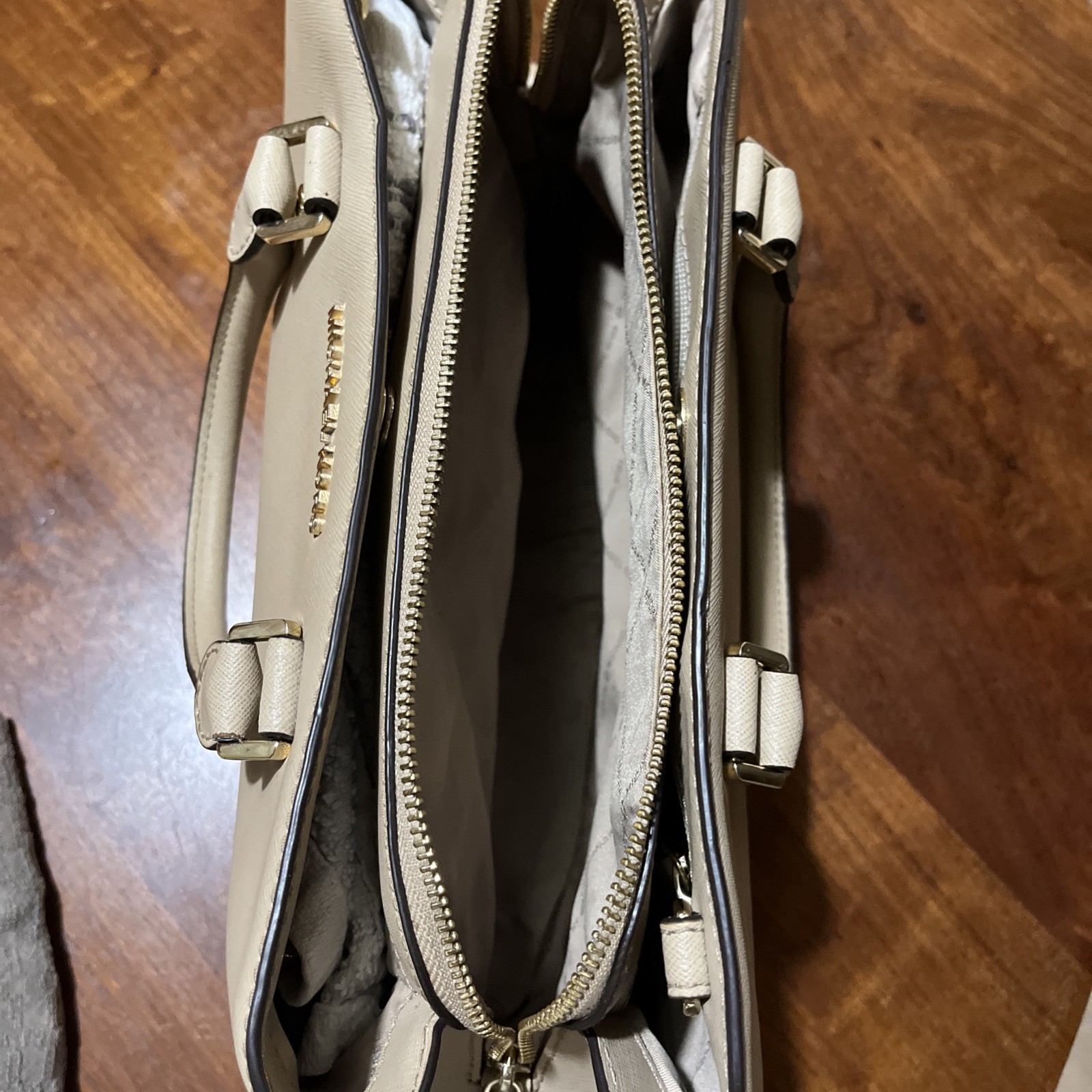 Michael Kors Savannah Medium Saffiano Taupe Satchel Leather Handbag*READ