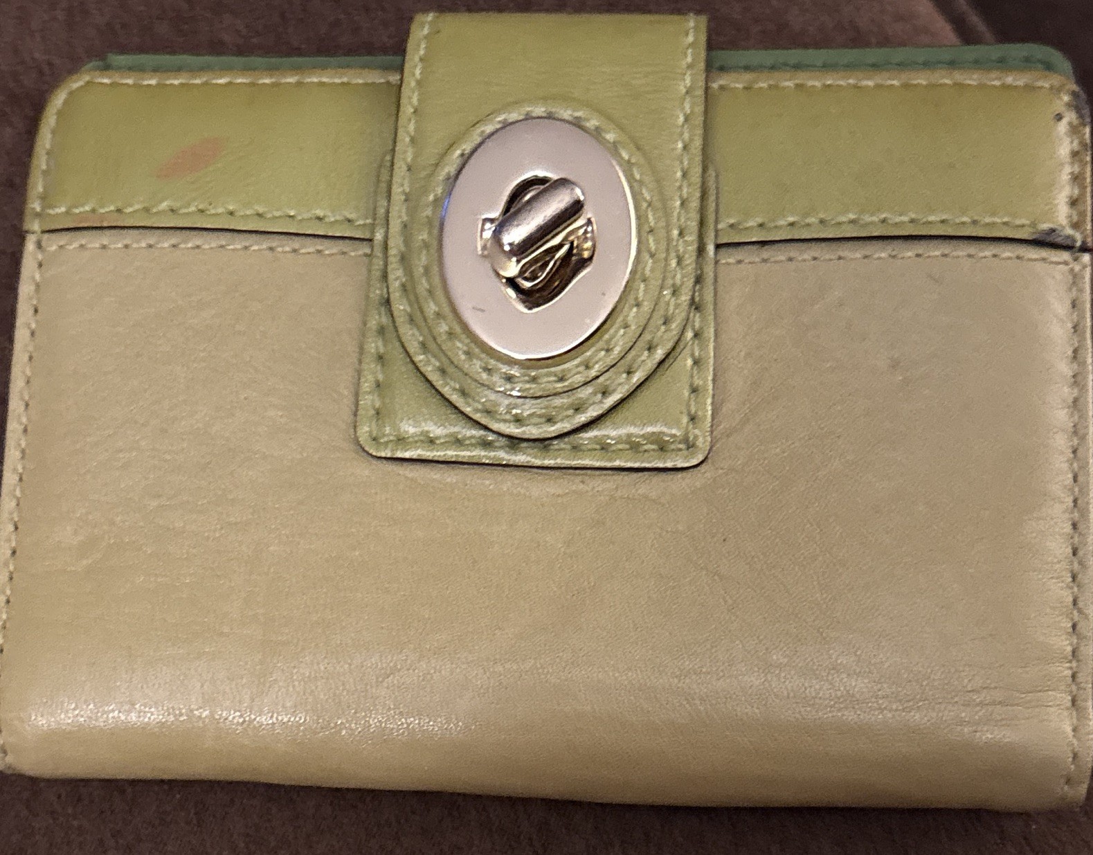 COACH Green/Beige Colorblock Bifold Wallet Turnlock Flap Zip Pocket ID