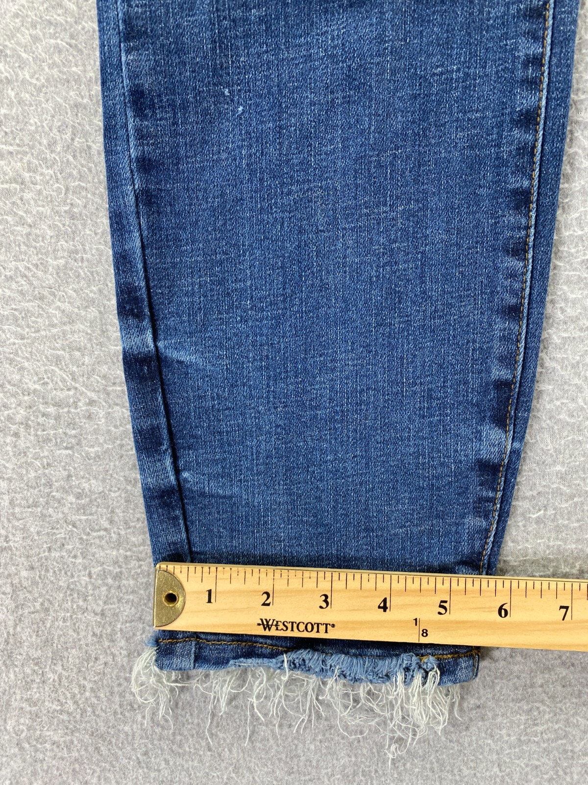 Judy Blue Womens Relaxed Fit Jeans Size 13/31 Distressed Neutral Casual Normcore