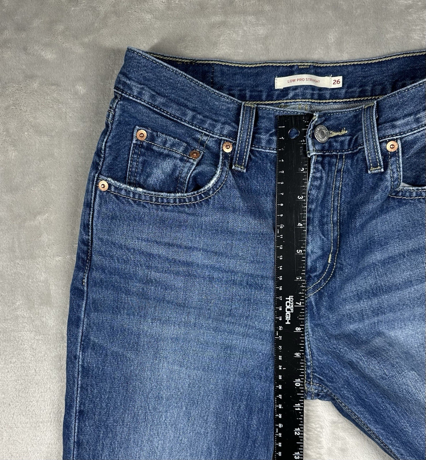 Levi’s Low Pro Straight Denim Jeans Women’s 26 (Actual 28×30) Blue Distressed