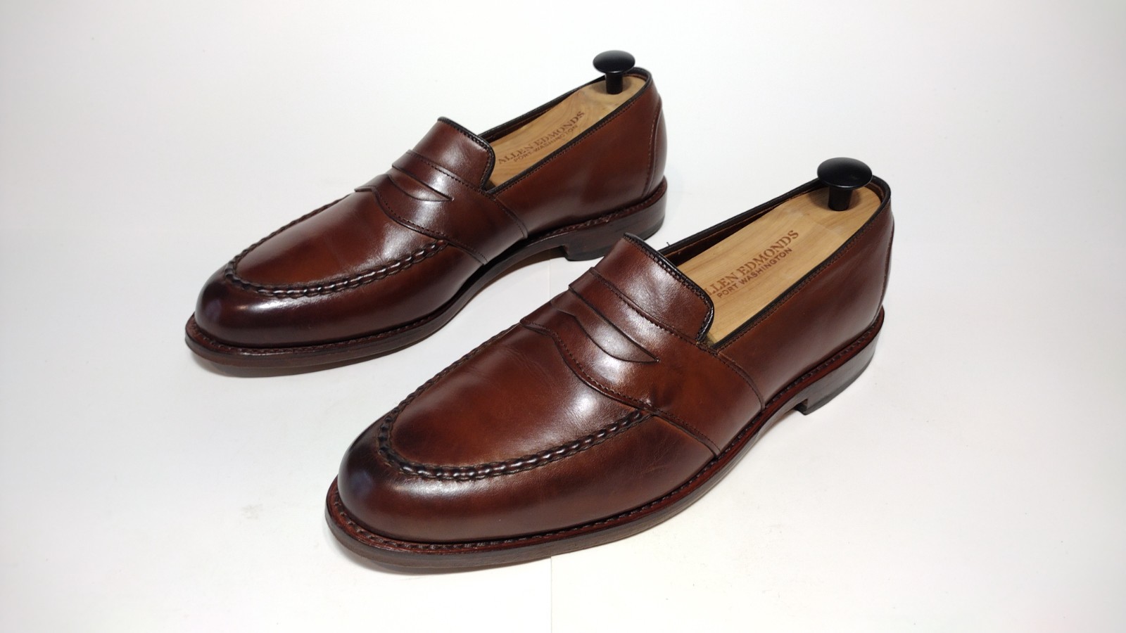 Allen Edmonds Randolph Penny Loafer – Chili – 9D (with AE shoe trees, bag, box)