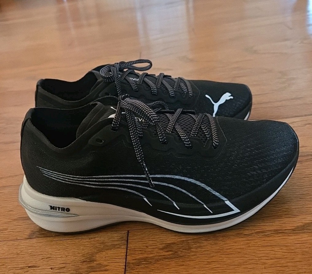 Puma Deviate Nitro Women Size 7 Black Silver Carbon Plate Running Shoes 194453